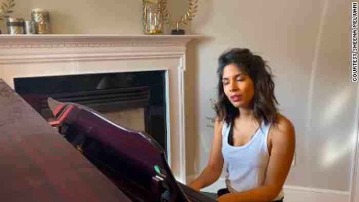 Sheena Melwani playing Piano 