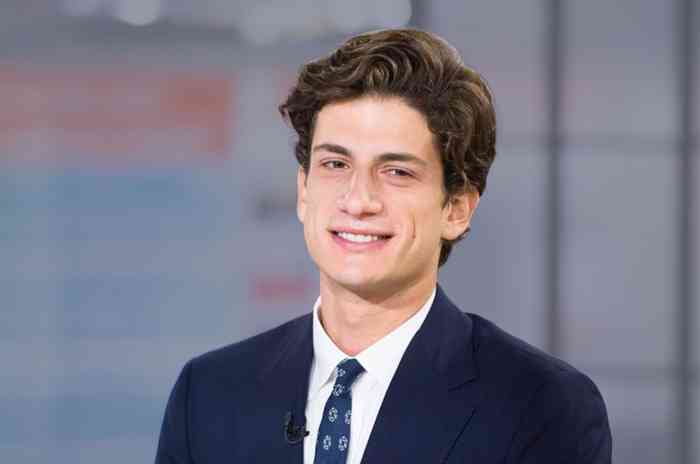 Jack Schlossberg Height, Age, Girlfriend, Family, Net Worth, Bio, and More