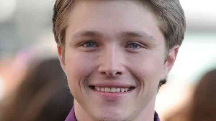 Sterling Knight Wife, Net Worth, Height, Age, Bio, and More
