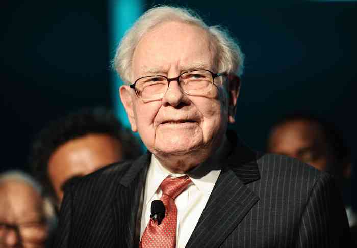 Warren Buffett Net Worth, Education, Company, Wife, Bio, and More