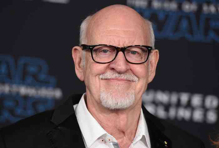 Frank Oz Net worth, Girlfriend, Family, Height, Weight, Bio, and More.