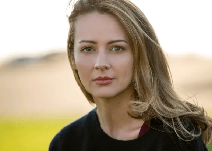 Amy Acker Height, Age, Net Worth, Affair, Family and More