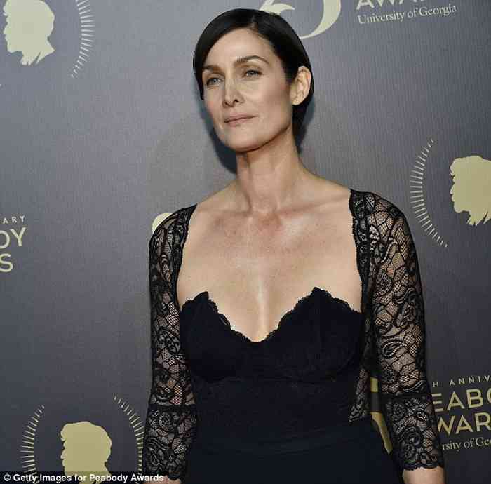 Carrie-Anne Moss Net Worth, Age, Height, Affair Bio, and More