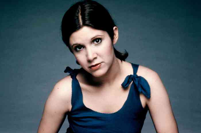 Carrie Fisher Age, Height, Net Worth, Affair, Bio, and More