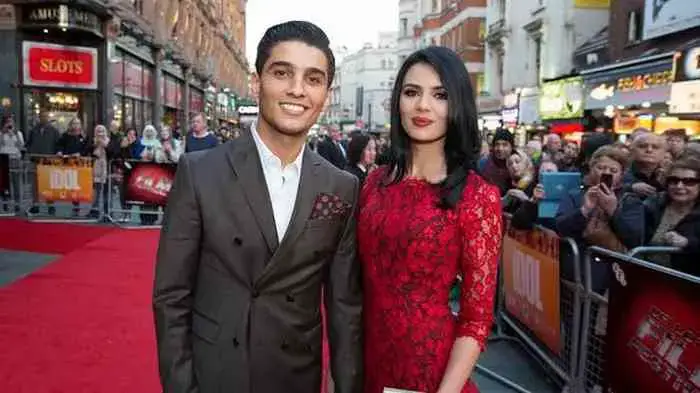 Mohammed Assaf con su esposa