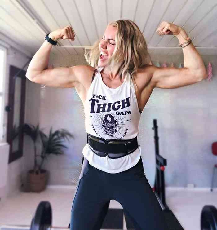 Silje Torp Færavaag shows her muscle