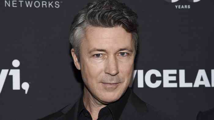 Aidan Gillen Net Worth, Height, Age, Affair, Family, and More
