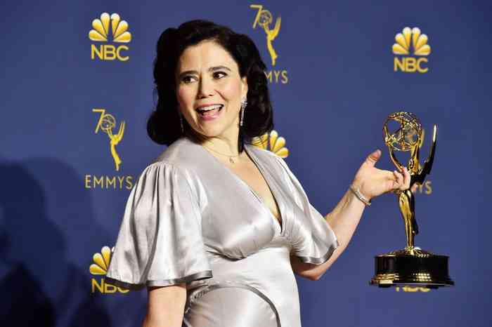 Alex Borstein Affair, Height, Net Worth, Age, Career, and More