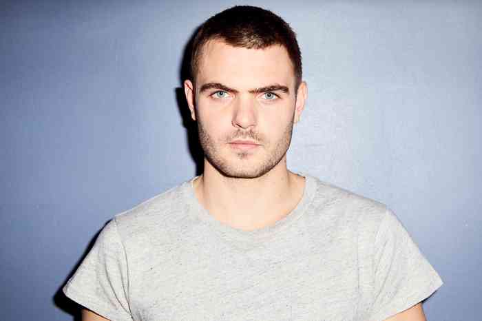 Alex Roe Affair, Height, Net Worth, Age, Career, and More