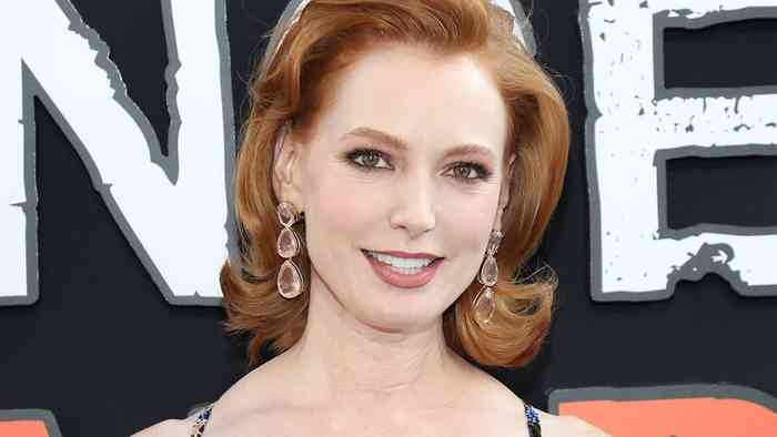 Alicia Witt Net Worth, Height, Age, Affair, Family, and More