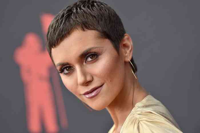 Alyson Stoner Net Worth, Height, Age, Career, Affair, Bio, and More
