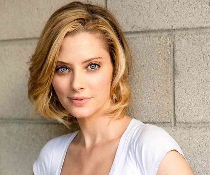 April Bowlby Height, Net Worth, Age, Family, Affair, and More