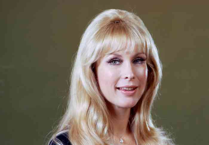 Barbara Eden Net Worth, Height, Age, Affair, Career, and More