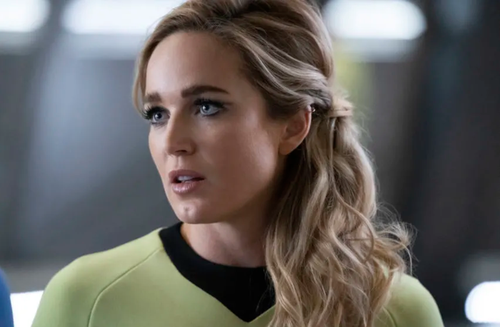 Caity Lotz Net Worth, Height, Age, Affair, Career, and More
