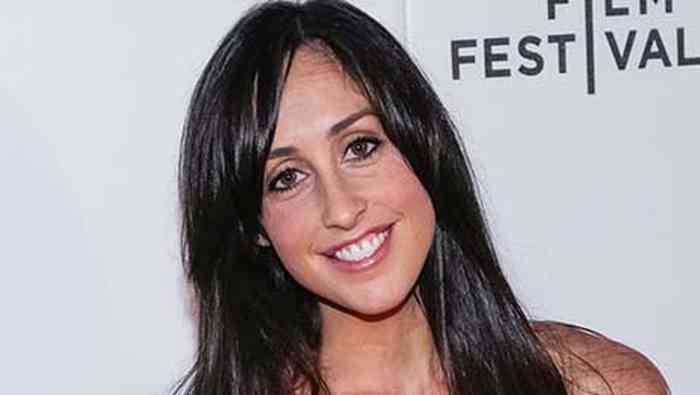 Catherine Reitman Net Worth, Height, Age, Affair, Career, and More