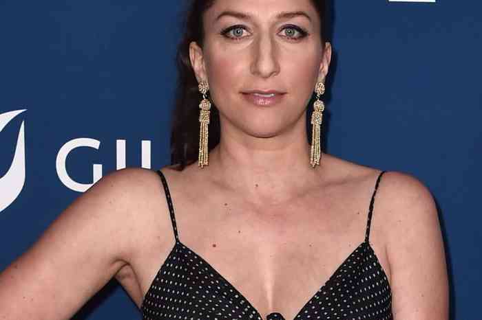 Chelsea Peretti Height, Age, Net Worth, Affair, Career, and More