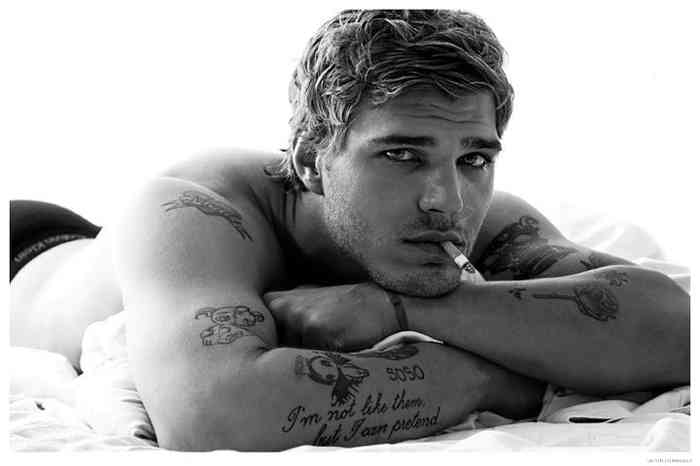 Chris Zylka Height, Net Worth, Age, Family, Affair, and More