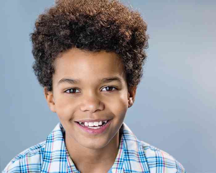 Christian Darrel Scott Height, Net Worth, Age, Family, Affair, and More