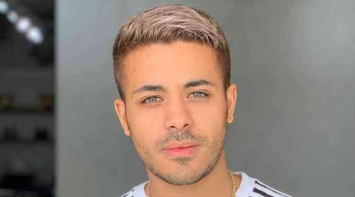 Christian Navarro Net Worth, Height, Age, Family, Affair, and More
