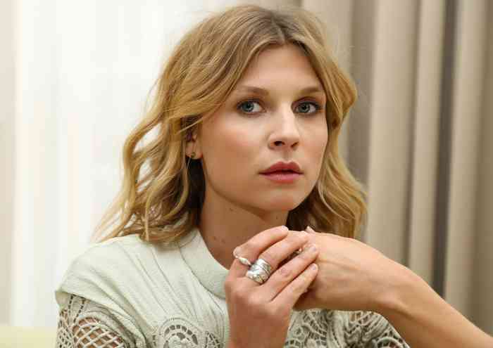 Clemence Poesy Age, Net Worth, Height, Affair, Career, and More