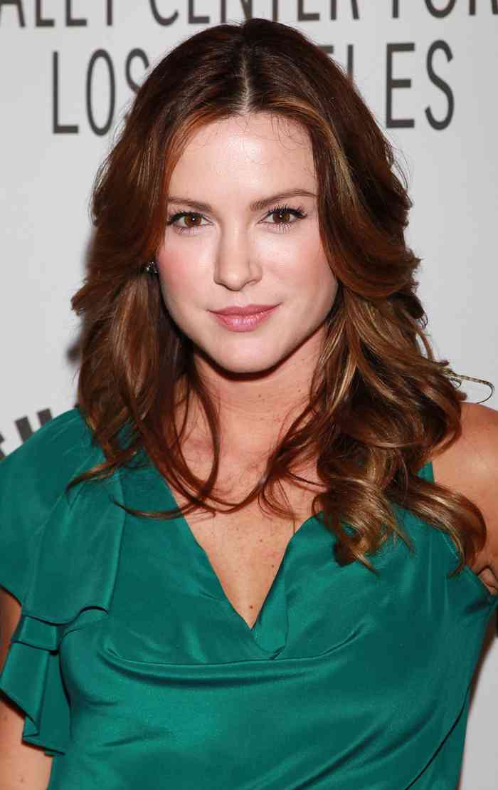 Danneel Ackles Height, Age, Net Worth, Affair, Career, and More