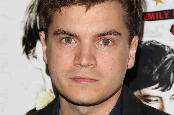 Emile Hirsch Net Worth, Height, Age, Family, Affair, and More