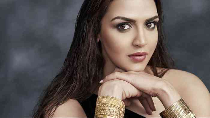 Esha Deol Net Worth, Height, Age, Family, Affair, and More