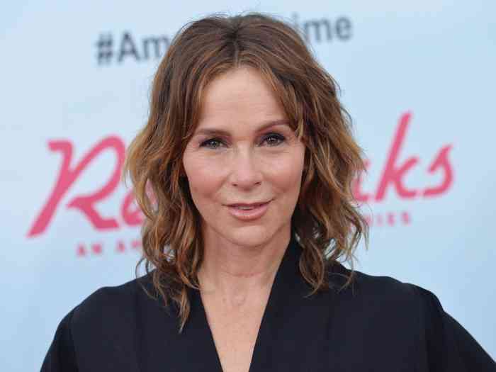 Jennifer Grey Net Worth, Height, Age, Family, Affair, and More