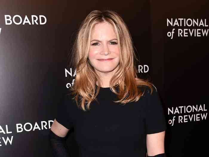 Jennifer Jason Leigh Net Worth, Height, Age, Family, Affair, and More