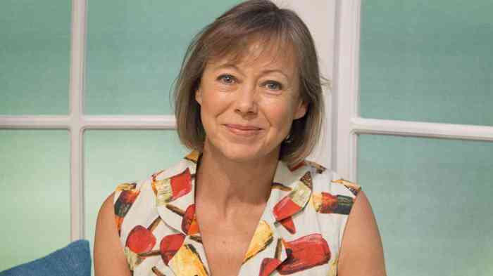 Jenny Agutter Height, Age, Net Worth, Affair, Career, and More