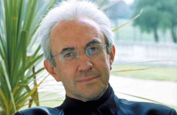 Jonathan Pryce