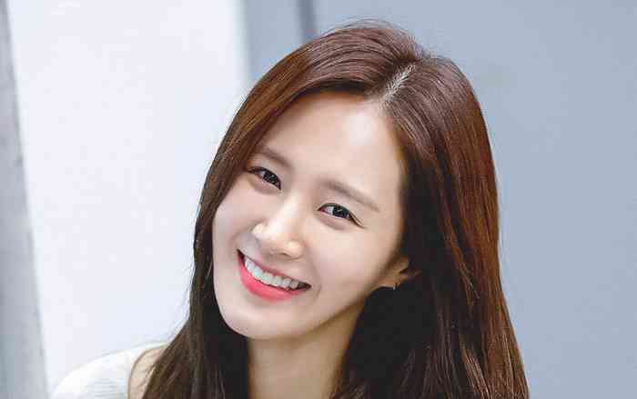 Kwon Yuri Net Worth, Height, Age, Affair, Career, and More