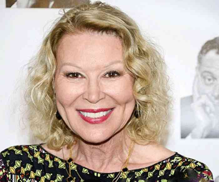Leslie Easterbrook Net Worth, Height, Age, Affair, Career, and More