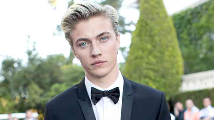 Lucky Blue Smith Net Worth, Height, Age, Affairs, Career, and More