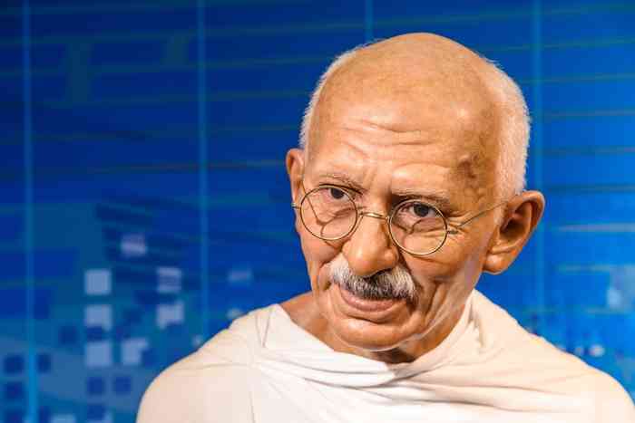 Mahatma Gandhi Height, Age, Net Worth, Career, Affair, Bio, and More