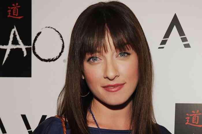 Margo Harshman Height, Age, Net Worth, Affair, Career, and More