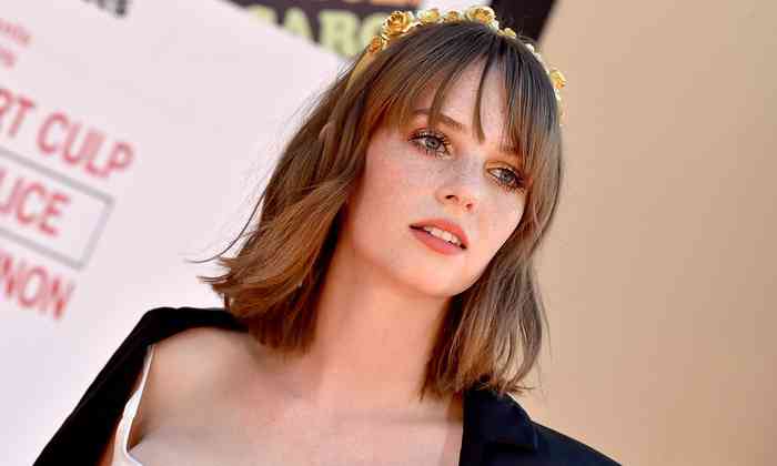 Maya Hawke Height, Net Worth, Age, Family, Affair, and More