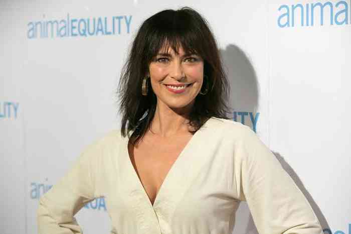 Michelle Forbes Height, Age, Net Worth, Affairs, Career, and More