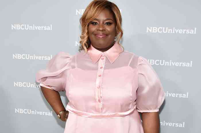 Retta Age, Net Worth, Height, Affair, Family, and More