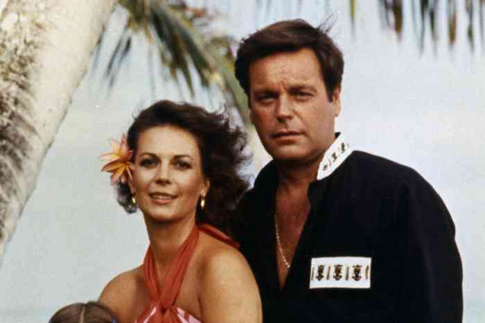 Robert Wagner with his wife