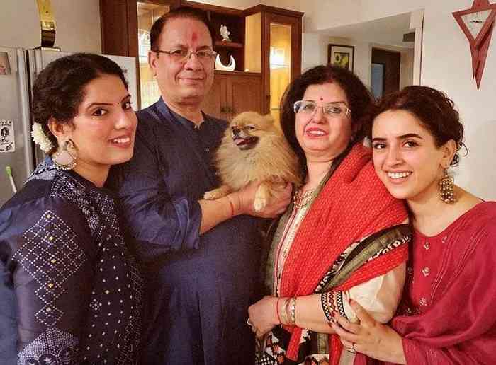 Sanya Malhotra family