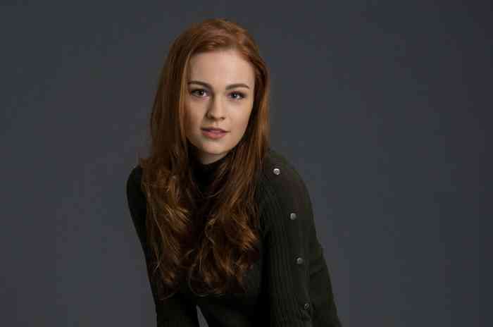 Sophie Skelton Affair, Height, Net Worth, Age, Career, and More