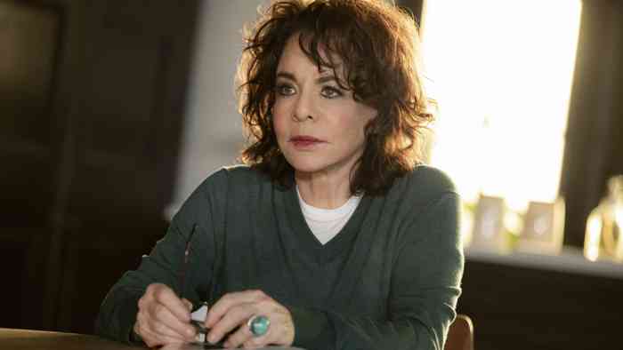 Stockard Channing Height, Net Worth, Affair, Age, Career, and More