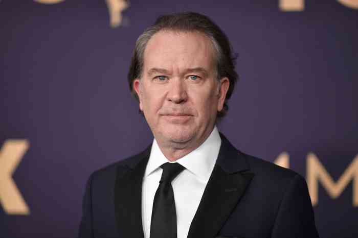 Timothy Hutton Height, Age, Net Worth, Affair, Career, and More