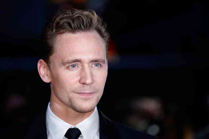 Tom Hiddleston Net Worth, Height, Age, Family, Affair, and More