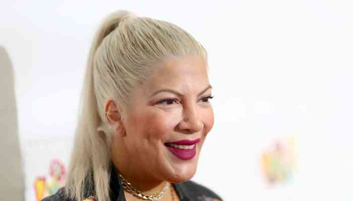 Tori Spelling Net Worth, Age, Height, Affair, Career, and More