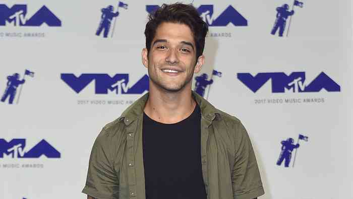 Tyler Posey Net Worth, Age, Height, Affair, Career, and More