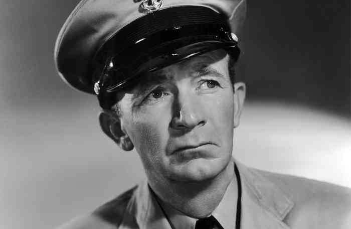Walter Brennan Net Worth, Age, Height, Affair, Career, and More