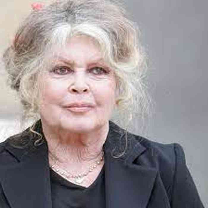 Brigitte Bardot Height, Age, Net Worth, Affair, Career, and More