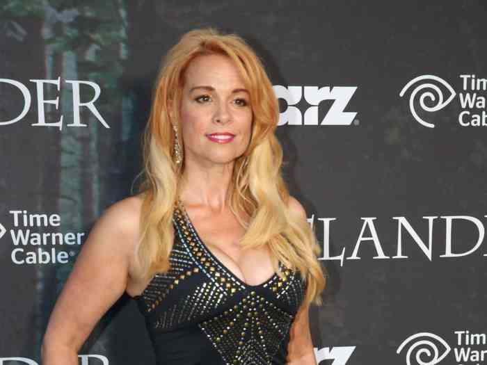 Chase Masterson Affair, Height, Net Worth, Age, Career, and More